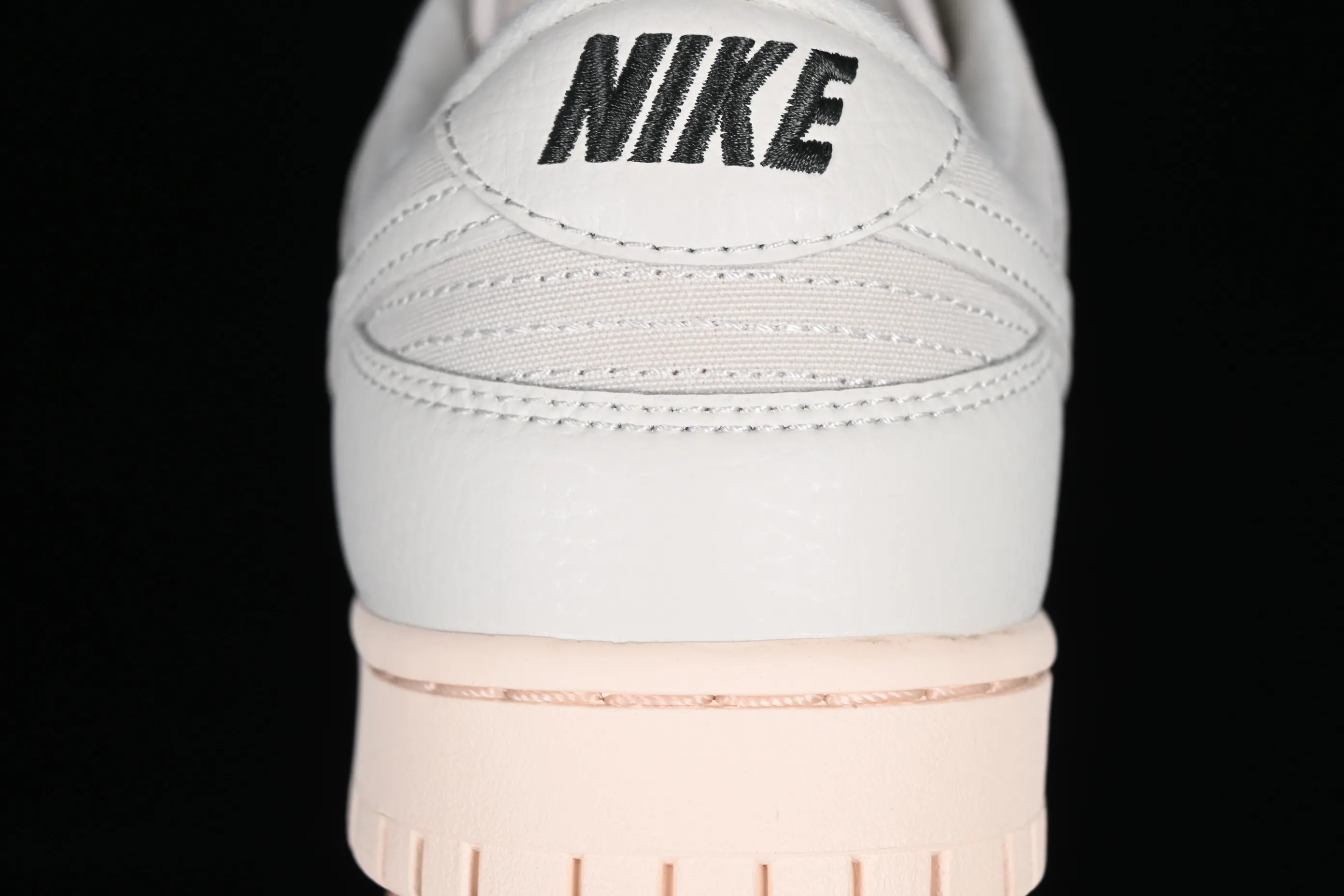 All Categories Nk SB Dunk Series Nk SB Dunk Low Low-top sneakers Nk Dunk Low "Light Orewood Brown" ​Light brown canvas SB low-top sports and leisure sneakers DZ2538-100